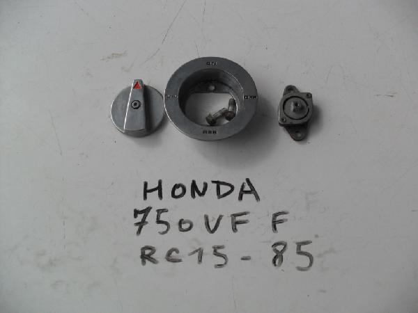 Robinet à essence HONDA 750 VF F RC15 85: Pi�ce d'occasion pour moto