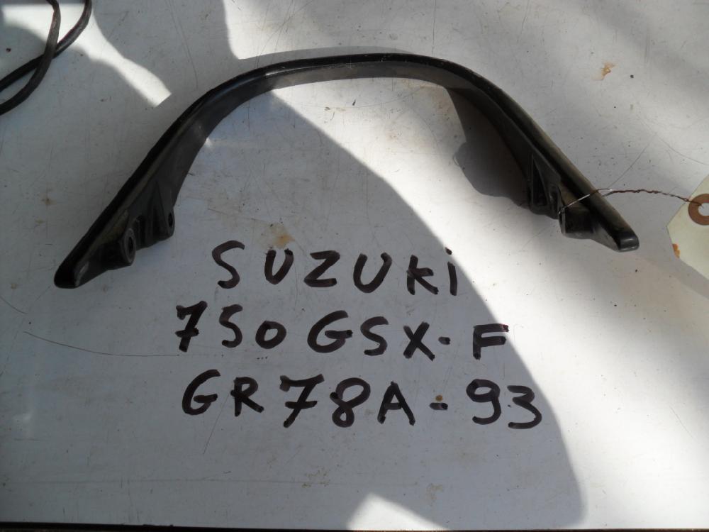 Poignée de maintien SUZUKI 750 GSX F GR78A - 93: Pi�ce d'occasion pour moto