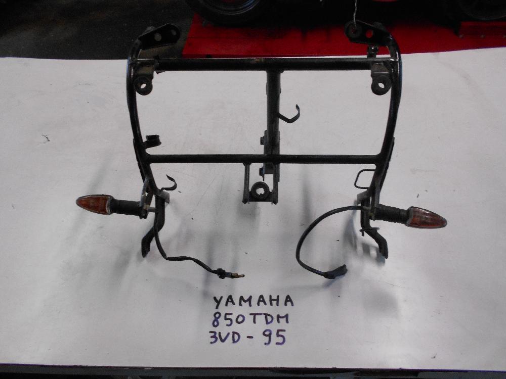 Support de carénage YAMAHA 850 TDM 3VD - 96: Pi�ce d'occasion pour moto