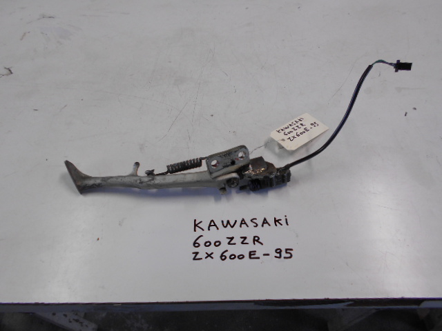 Béquille latérale KAWASAKI 600 ZZR ZX600E - 95: Pi�ce d'occasion pour moto