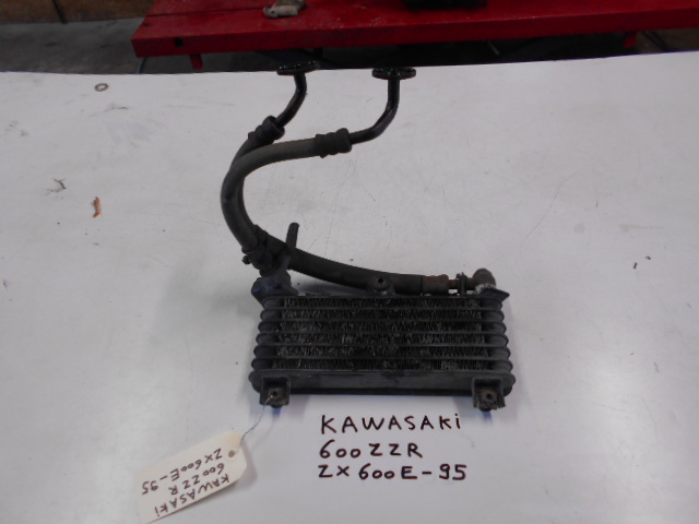 Radiateur d'huile KAWASAKI 600ZZR ZX600E - 95: Pi�ce d'occasion pour moto