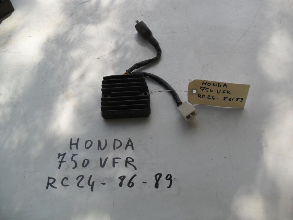 Regulateur HONDA 750 VFR RC24 - 89: Pi�ce d'occasion pour moto