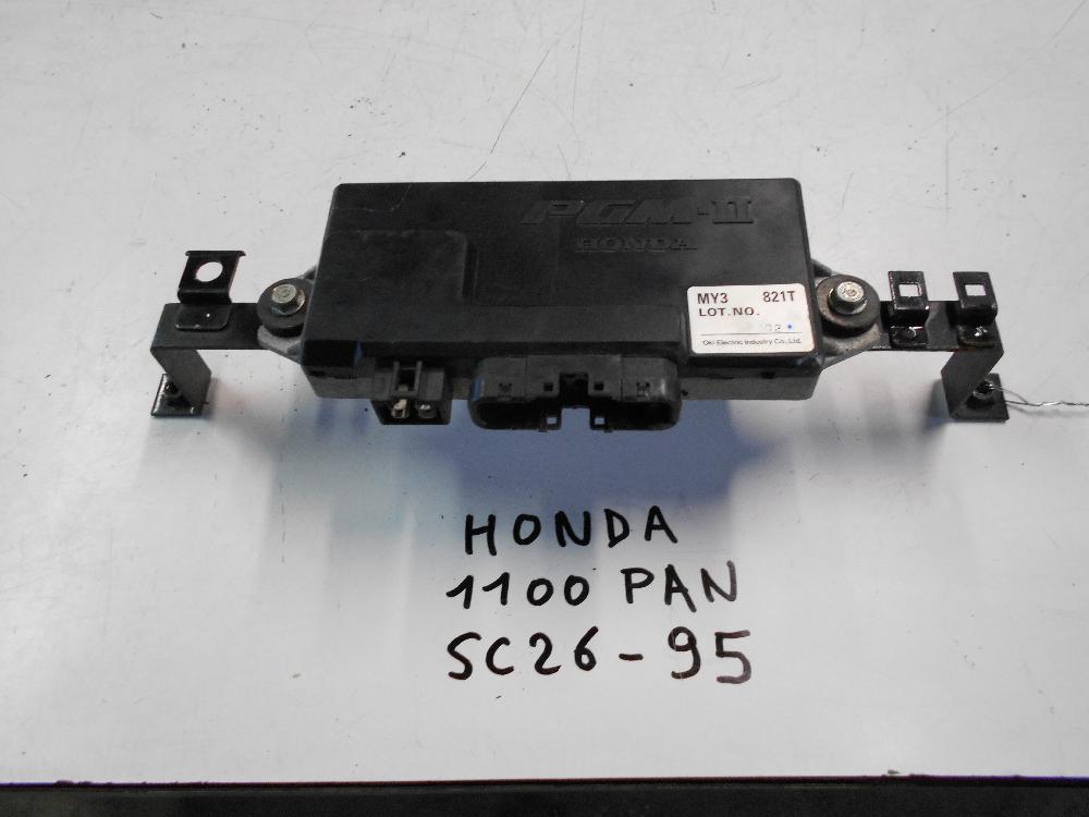 Calculateur HONDA 1100 PAN SC26 - 95: Pi�ce d'occasion pour moto