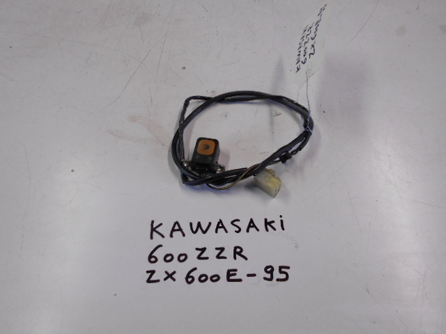 Capteur d'allumage KAWASAKI 600ZZR ZX600E - 95: Pi�ce d'occasion pour moto
