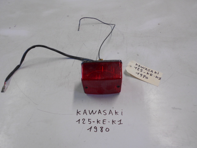 Feu arrière KAWASAKI 125 KE-K1 - 80: Pi�ce d'occasion pour moto