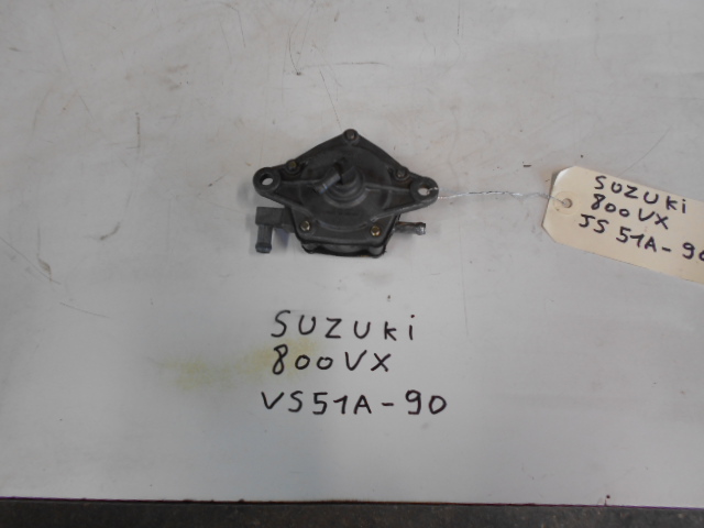 Pompe à essence SUZUKI 800 VX VS51A - 90: Pi�ce d'occasion pour moto