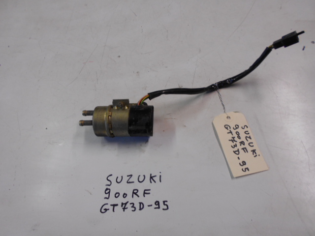 Pompe à essence SUZUKI 900 RF GT73D - 95: Pice d'occasion pour moto