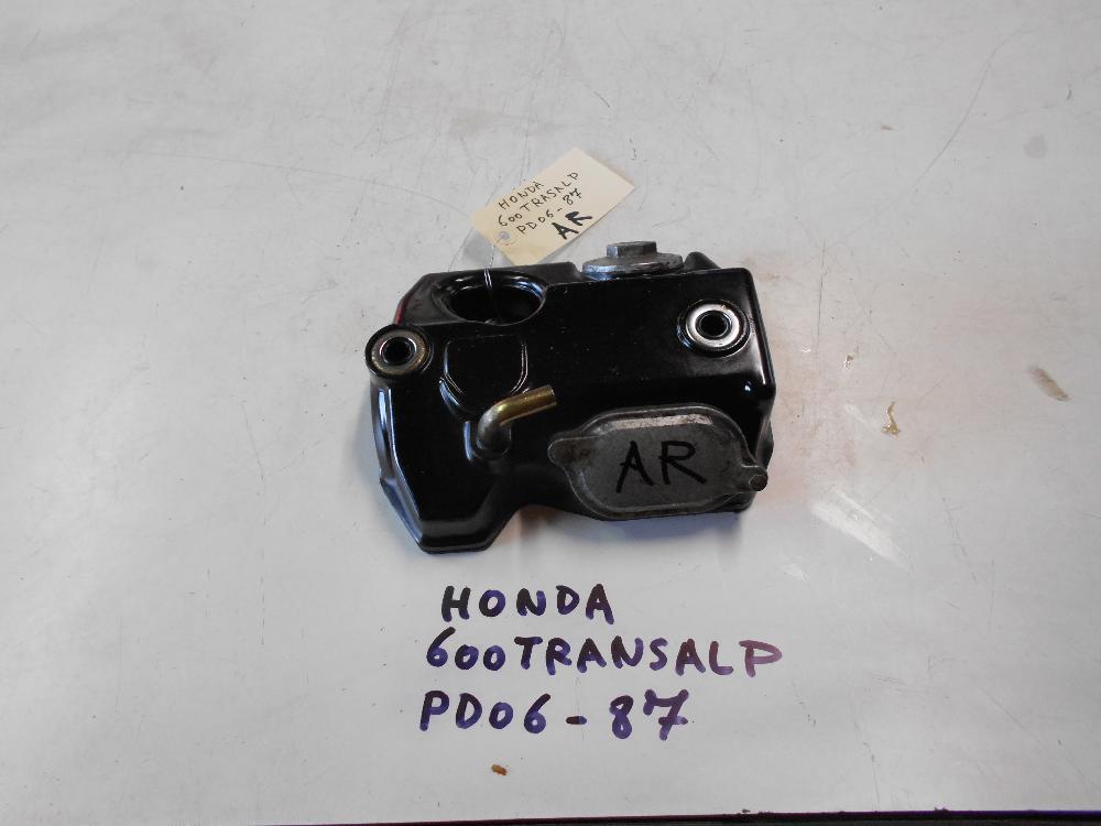 Cache culbuteur arrière HONDA 600 TRANSALP PD06 - 87: Pi�ce d'occasion pour moto