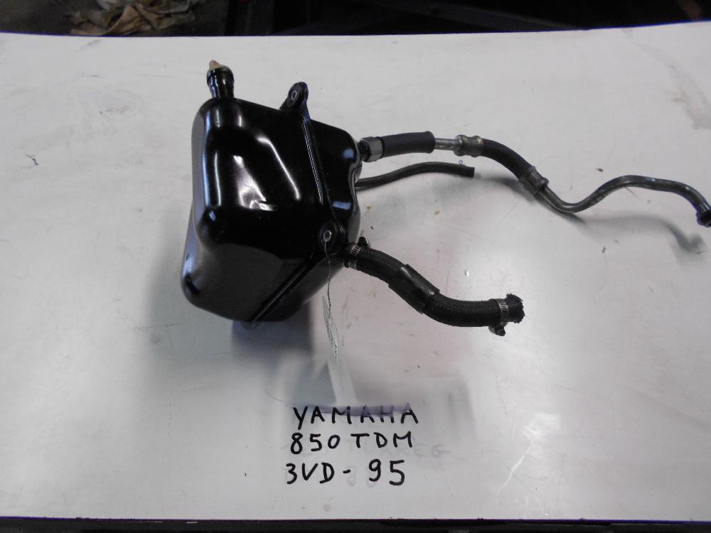 Reservoir d'huile YAMAHA 850 TDM 3VD - 96: Pi�ce d'occasion pour moto