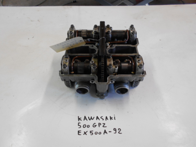 Culasse compléte KAWASAKI 500 GPZ EX500A - 92: Pi�ce d'occasion pour moto