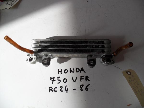 Radiateur d'huile HONDA 750 VFR RC24 - 86: Pi�ce d'occasion pour moto