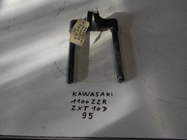 Demi-guidons KAWASAKI 1100 ZZR ZXT10D - 95: Pi�ce d'occasion pour moto