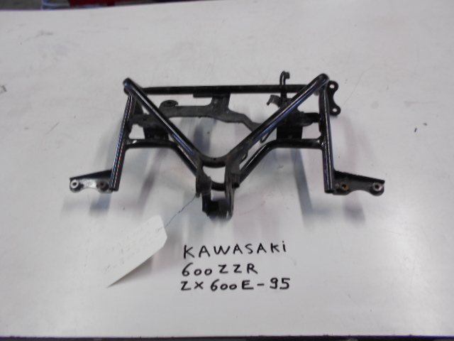 Support de phare KAWASAKI 600 ZZR ZX600E - 95: Pi�ce d'occasion pour moto
