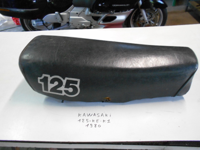 Selle KAWASAKI 125 KE-K1 - 80: Pi�ce d'occasion pour moto