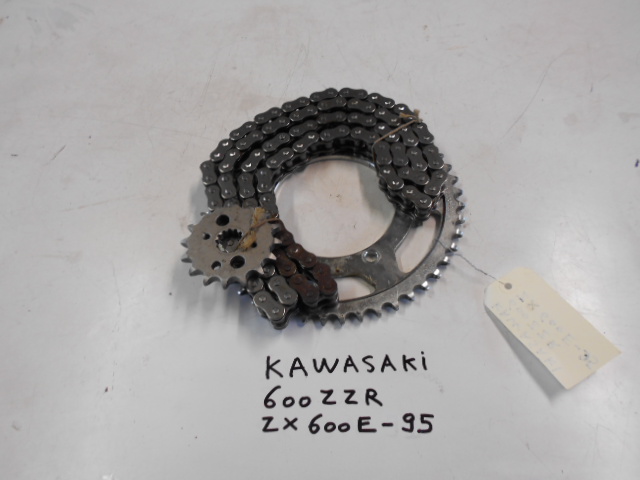 Kit de chaine KAWASAKI 600 ZZR ZX600E - 95: Pi�ce d'occasion pour moto