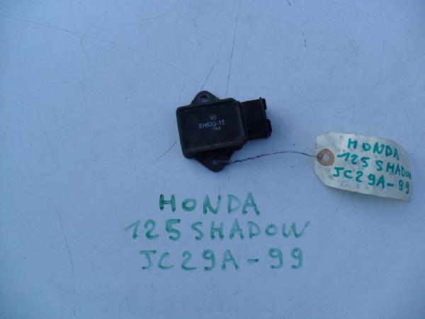 Regulateur HONDA 125 shadow JC29A - 99: Pi�ce d'occasion pour moto
