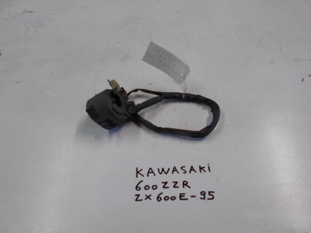 Commodo gauche KAWASAKI 600 ZZR ZX600E - 95: Pi�ce d'occasion pour moto