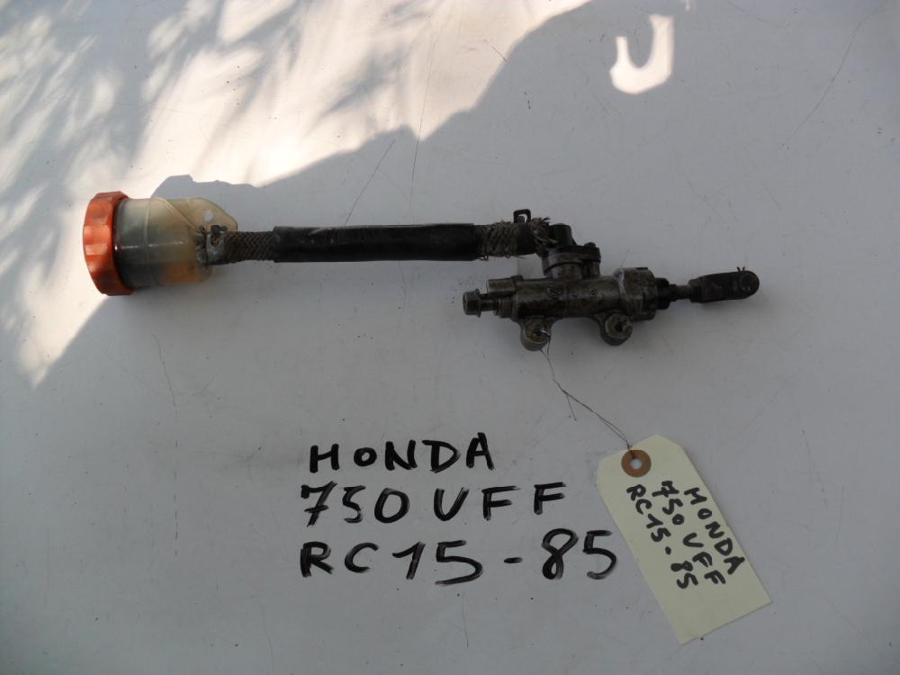 Maitre cylindre de frein arrière HONDA 750 VF F RC15 - 85: Pi�ce d'occasion pour moto